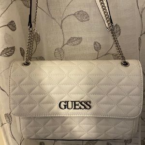 Beautiful Guess bag